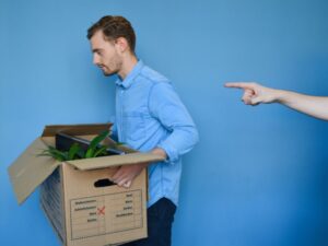 Mơ bị đồng nghiệp hãm hại dẫn đến mất việc