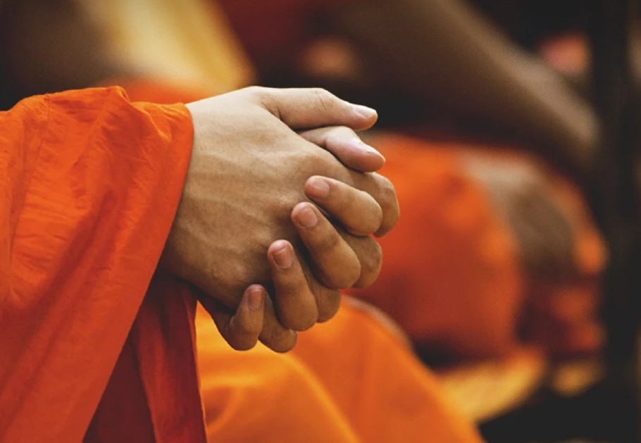 Ý nghĩa của việc mơ thấy Sư Thầy trong Văn Hóa & Tâm Lý Học